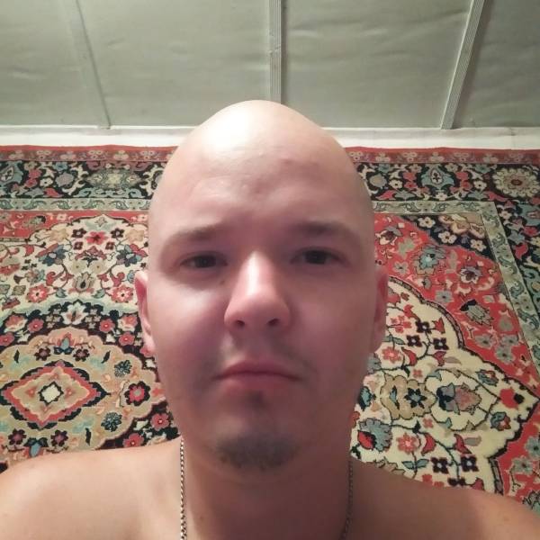 Роман Нятин